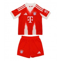 Stroje piłkarskie Bayern Munich Koszulka Podstawowej dla dzieci 2025-26 Krótki Rękaw (+ szorty)